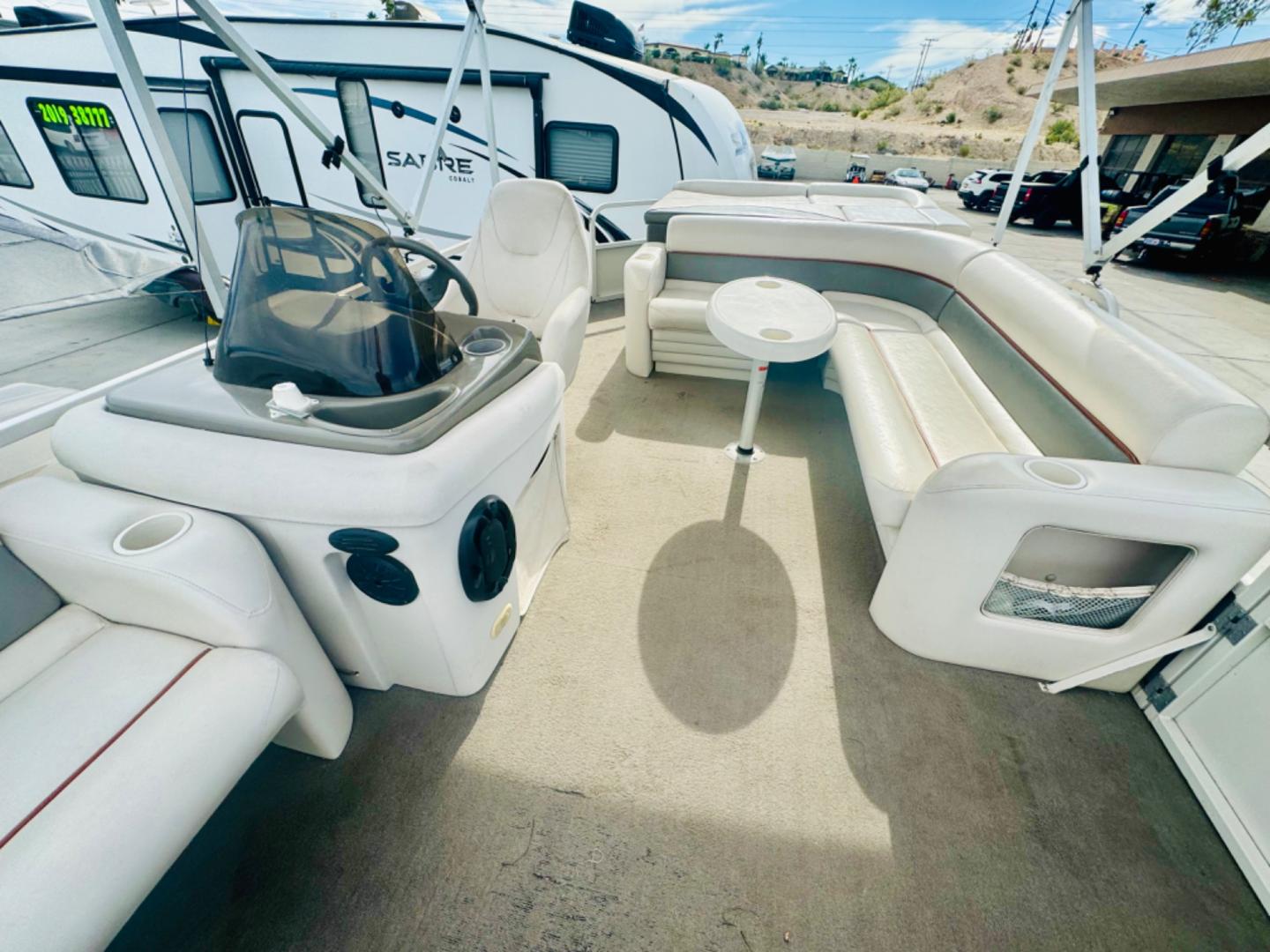 2006 White Crestliner 2485 Sport LX , located at 2190 Hwy 95, Bullhead City, AZ, 86442, (928) 704-0060, 0.000000, 0.000000 - On consignment. 2006 Crestliner 24 ft. 115 four stroke engine. good bimini top. stereo. newer speakers. new batteries. has pop up changing room Full boat cover. free and clear title and boat title. - Photo#13